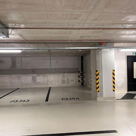 Apartment Zwirn, Free Parking, 24/7 Access Братислава Екстер'єр фото